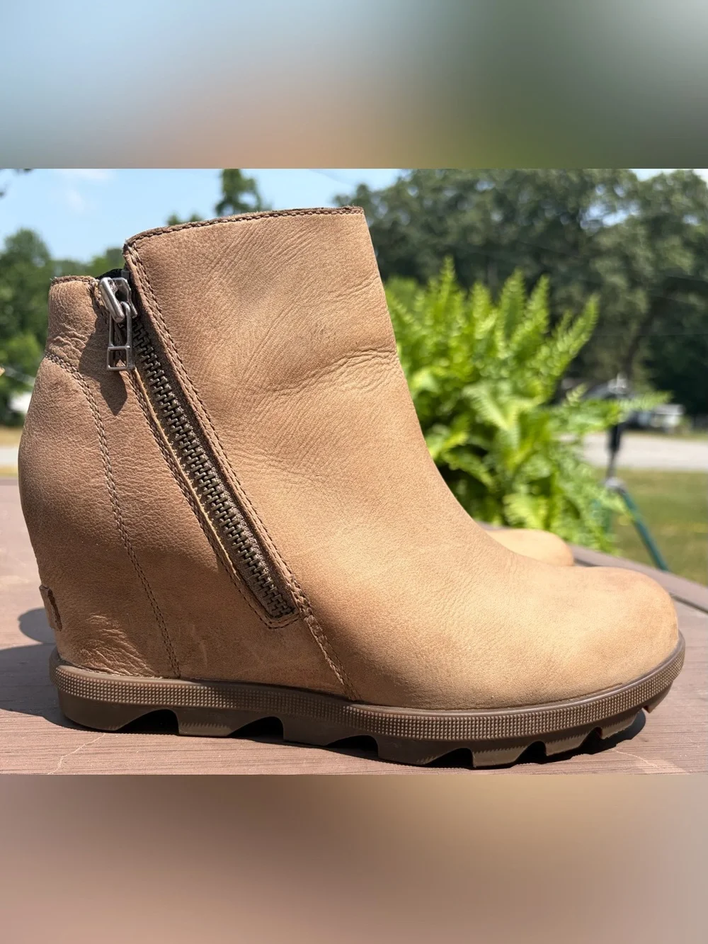 SOREL Women's Joan of Arctic Wedge II Zip Waterproof Leather Bootie tan size 8